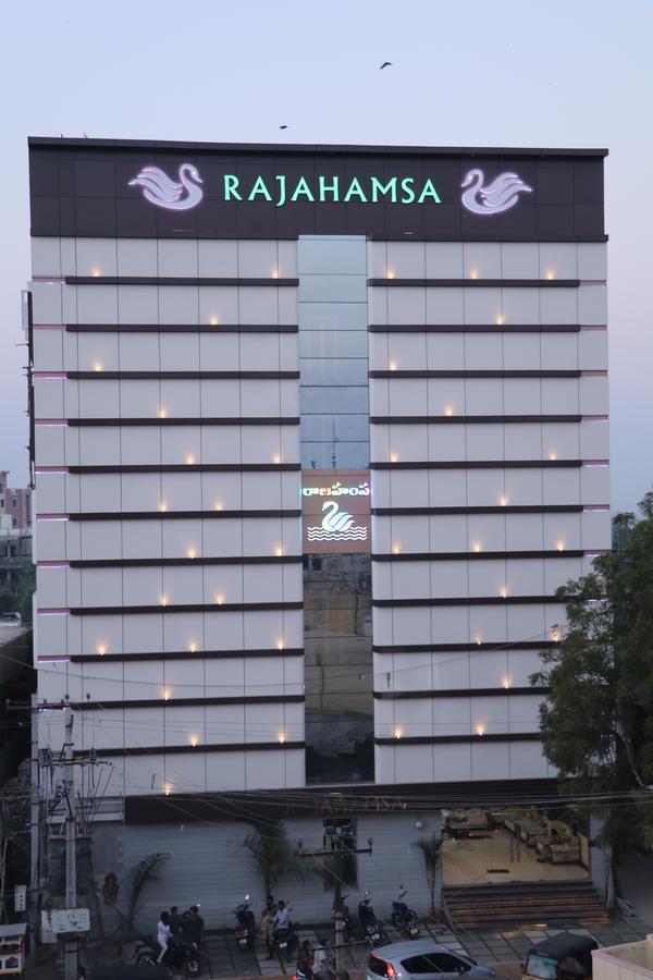 Hotel Rajahamsa Anantapur Eksteriør bilde